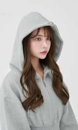 モデル：163cm（着用サイズ：FREE　着用カラー：GRY）