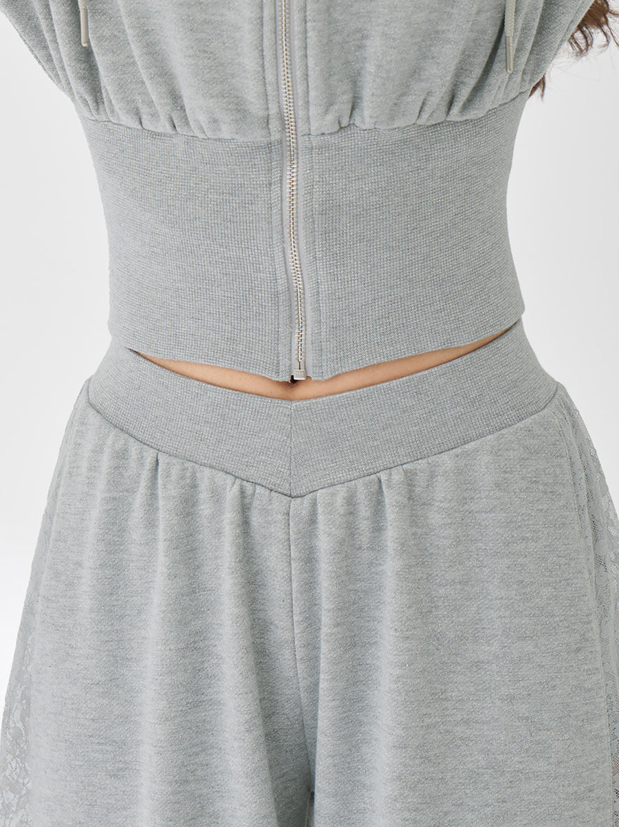 モデル：163cm（着用サイズ：FREE　着用カラー：GRY）