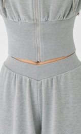 モデル：163cm（着用サイズ：FREE　着用カラー：GRY）