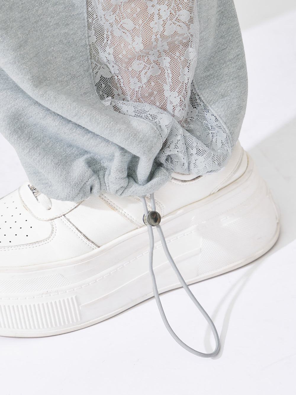 モデル：163cm（着用サイズ：FREE　着用カラー：GRY）