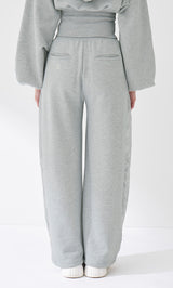 モデル：163cm（着用サイズ：FREE　着用カラー：GRY）