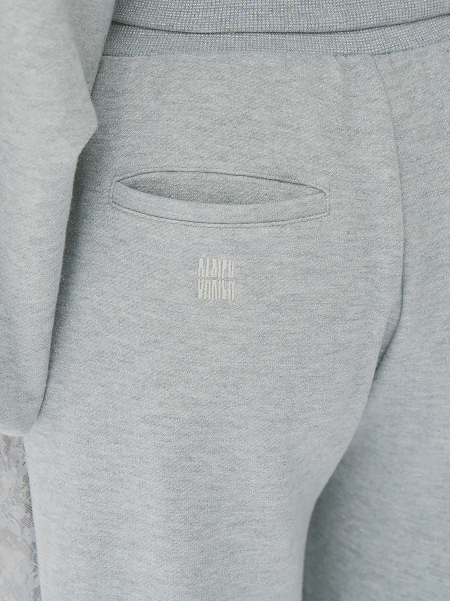 モデル：163cm（着用サイズ：FREE　着用カラー：GRY）