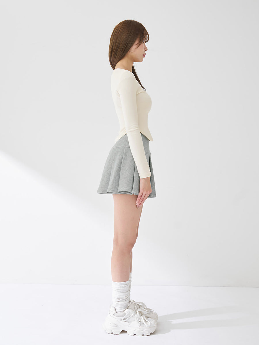 モデル：163cm（着用サイズ：FREE　着用カラー：GRY）