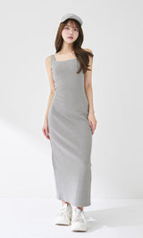 モデル：163cm（着用サイズ：FREE　着用カラー：GRY）