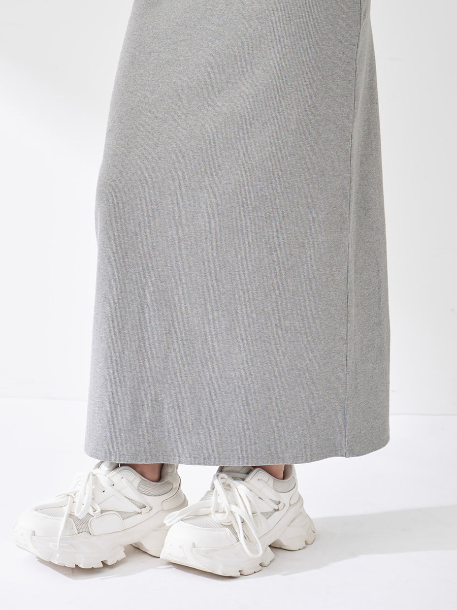 モデル：163cm（着用サイズ：FREE　着用カラー：GRY）