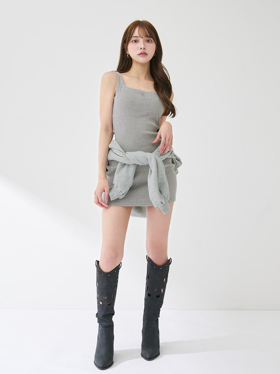 モデル：163cm（着用サイズ：FREE　着用カラー：GRY）