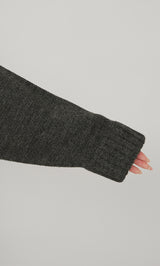 モデル：163cm（着用サイズ：FREE　着用カラー：C-GRY）
