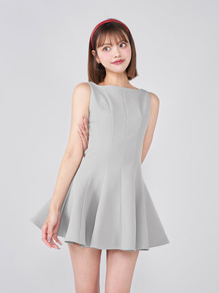 モデル：163cm（着用サイズ：FREE　着用カラー：GRY）