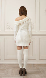 モデル：163cm（着用サイズ：FREE　着用カラー：WHT）