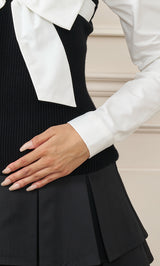 モデル：163cm（着用サイズ：FREE　着用カラー：BLK）