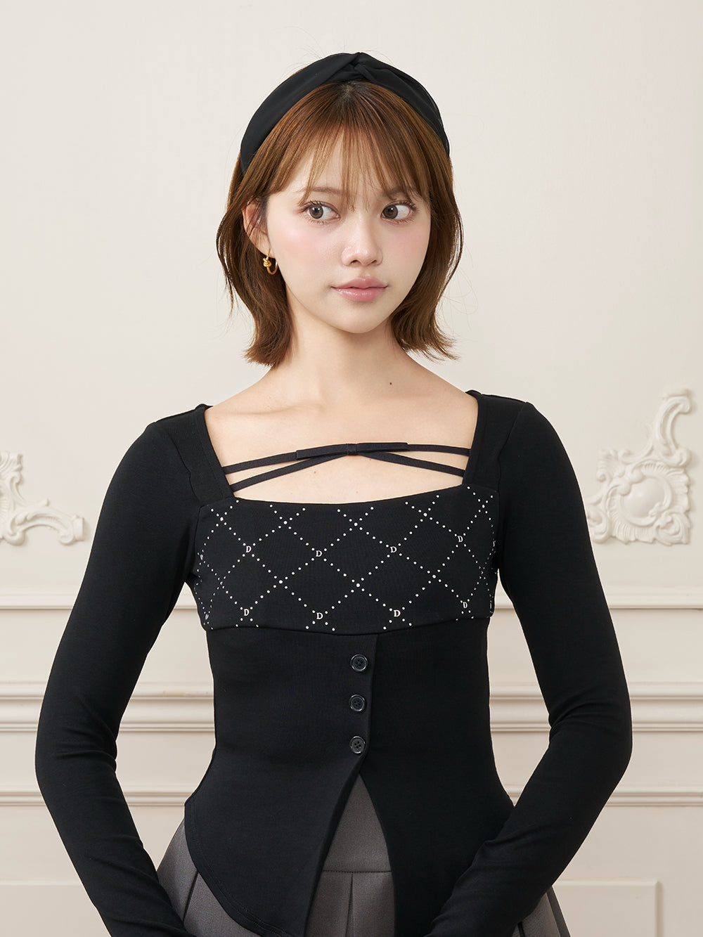 モデル：163cm（着用サイズ：FREE　着用カラー：BLK）