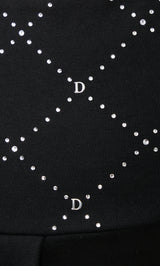 モデル：163cm（着用サイズ：FREE　着用カラー：BLK）