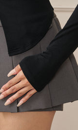 モデル：163cm（着用サイズ：FREE　着用カラー：BLK）