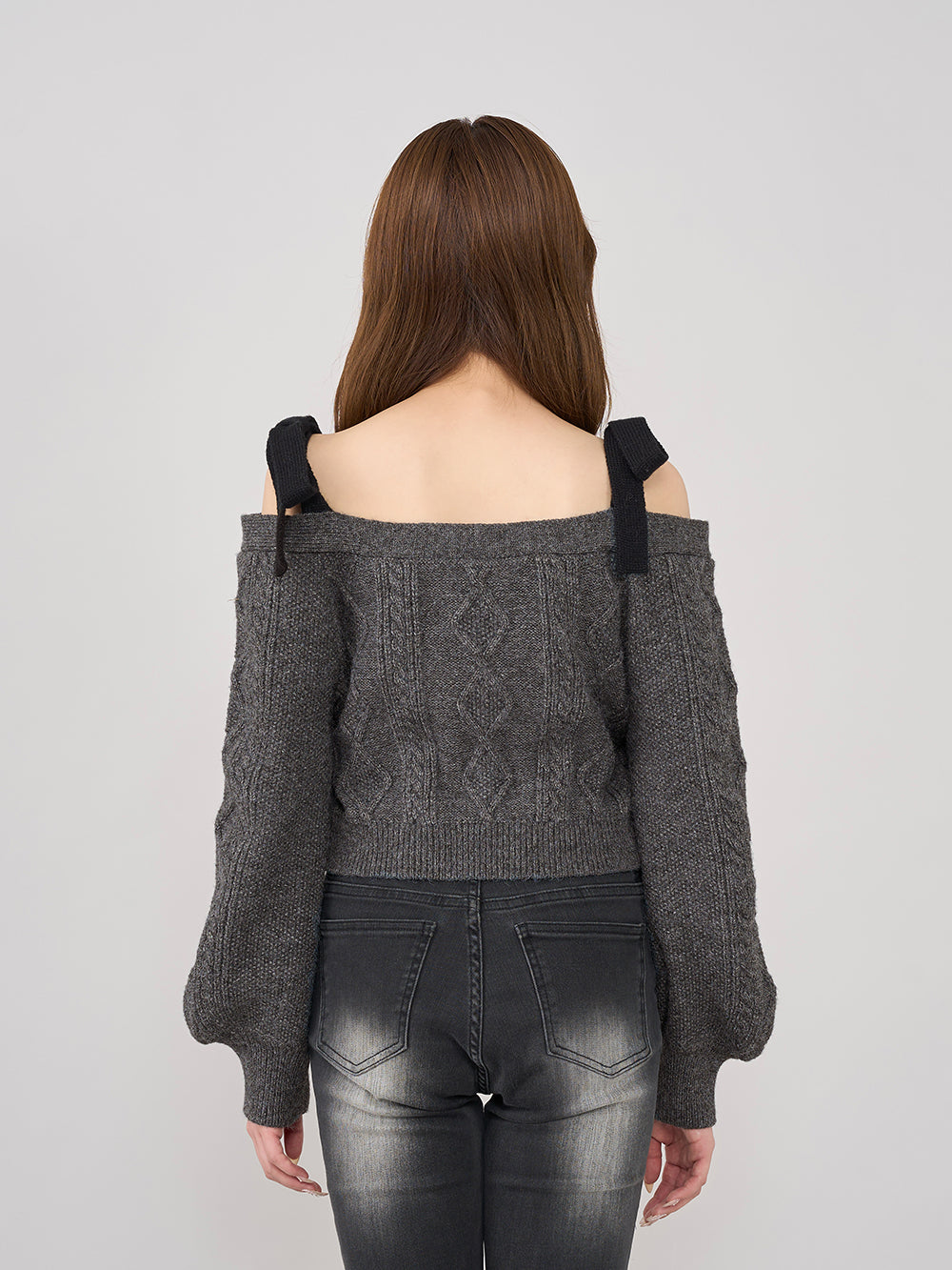 モデル：160cm（着用サイズ：FREE　着用カラー：GRY）