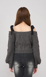モデル：160cm（着用サイズ：FREE　着用カラー：GRY）
