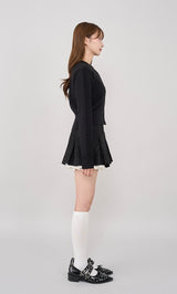 モデル：160cm（着用サイズ：S　着用カラー：BLK）