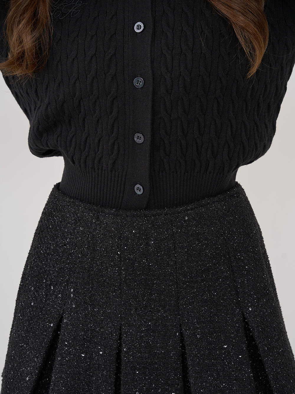 モデル：160cm（着用サイズ：S　着用カラー：BLK）