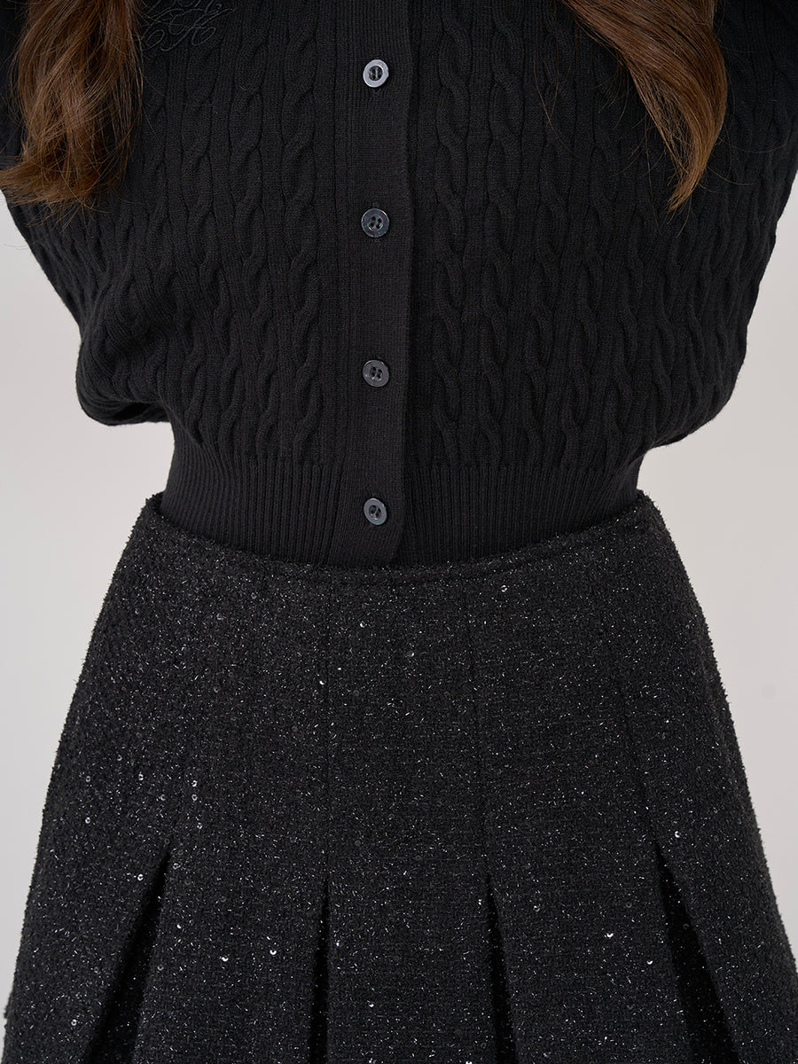 モデル：160cm（着用サイズ：S　着用カラー：BLK）