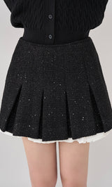 モデル：160cm（着用サイズ：S　着用カラー：BLK）