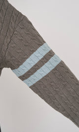 モデル：160cm（着用サイズ：FREE　着用カラー：GRY）