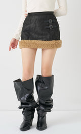 モデル：160cm（着用サイズ：S　着用カラー：BLK）