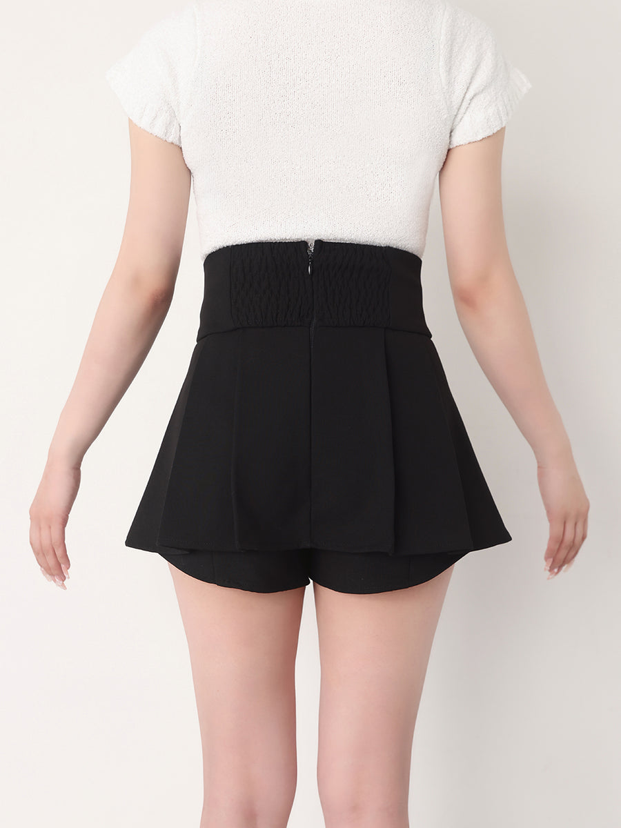 モデル：156cm（着用サイズ：FREE　着用カラー：BLK）