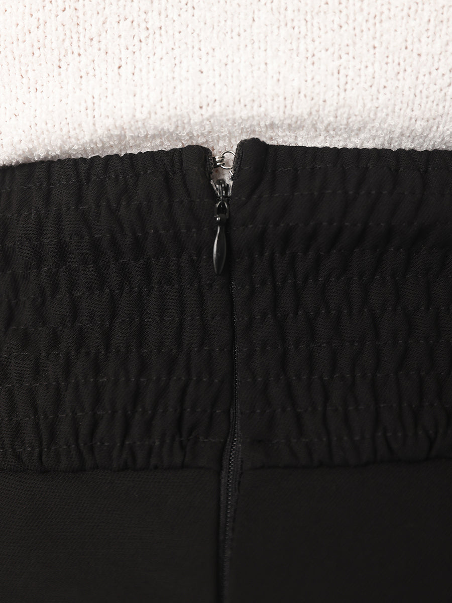 モデル：156cm（着用サイズ：FREE　着用カラー：BLK）