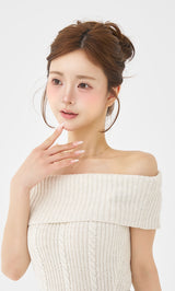 モデル：158cm（着用サイズ：FREE　着用カラー：IVO）