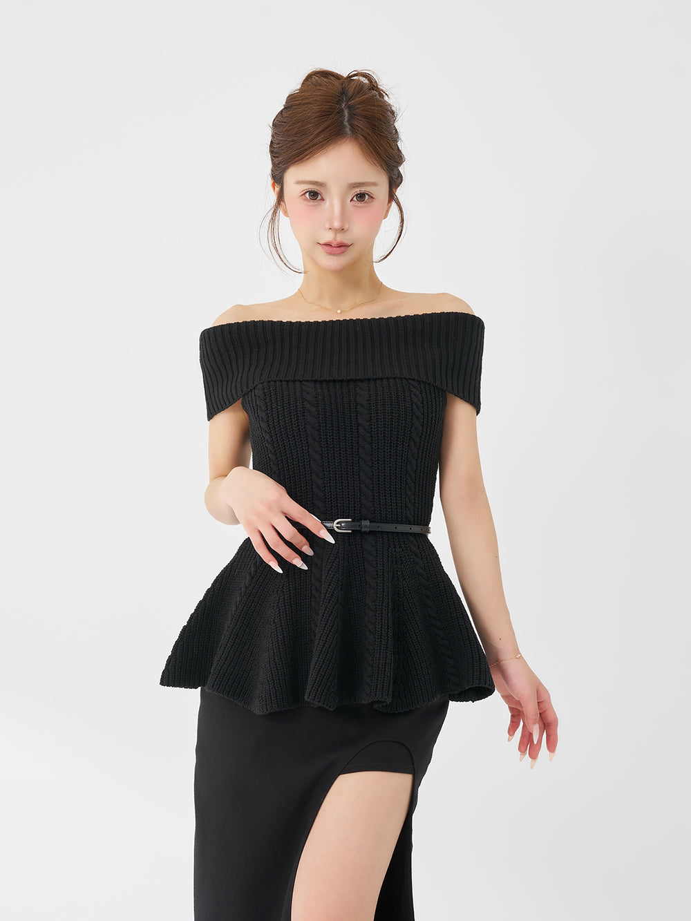 オフショルぺプラムニットトップス - blk