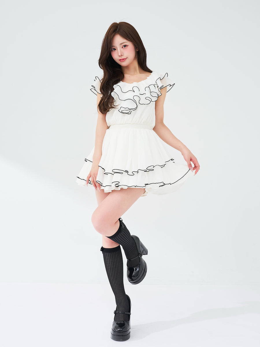 モデル：158cm（着用サイズ：FREE　着用カラー：WHT）