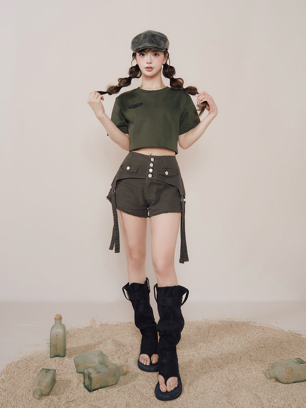 モデル：158cm（着用サイズ：L　着用カラー：BLK）