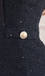 モデル：158cm（着用サイズ：FREE　着用カラー：BLK）