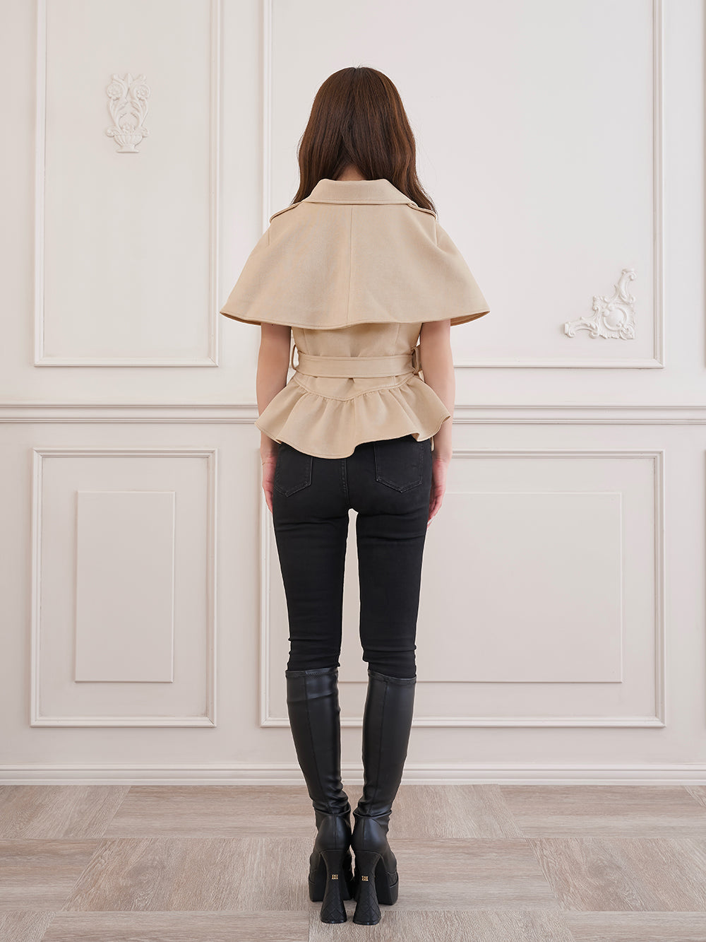 モデル：158cm（着用サイズ：FREE　着用カラー：BEG）