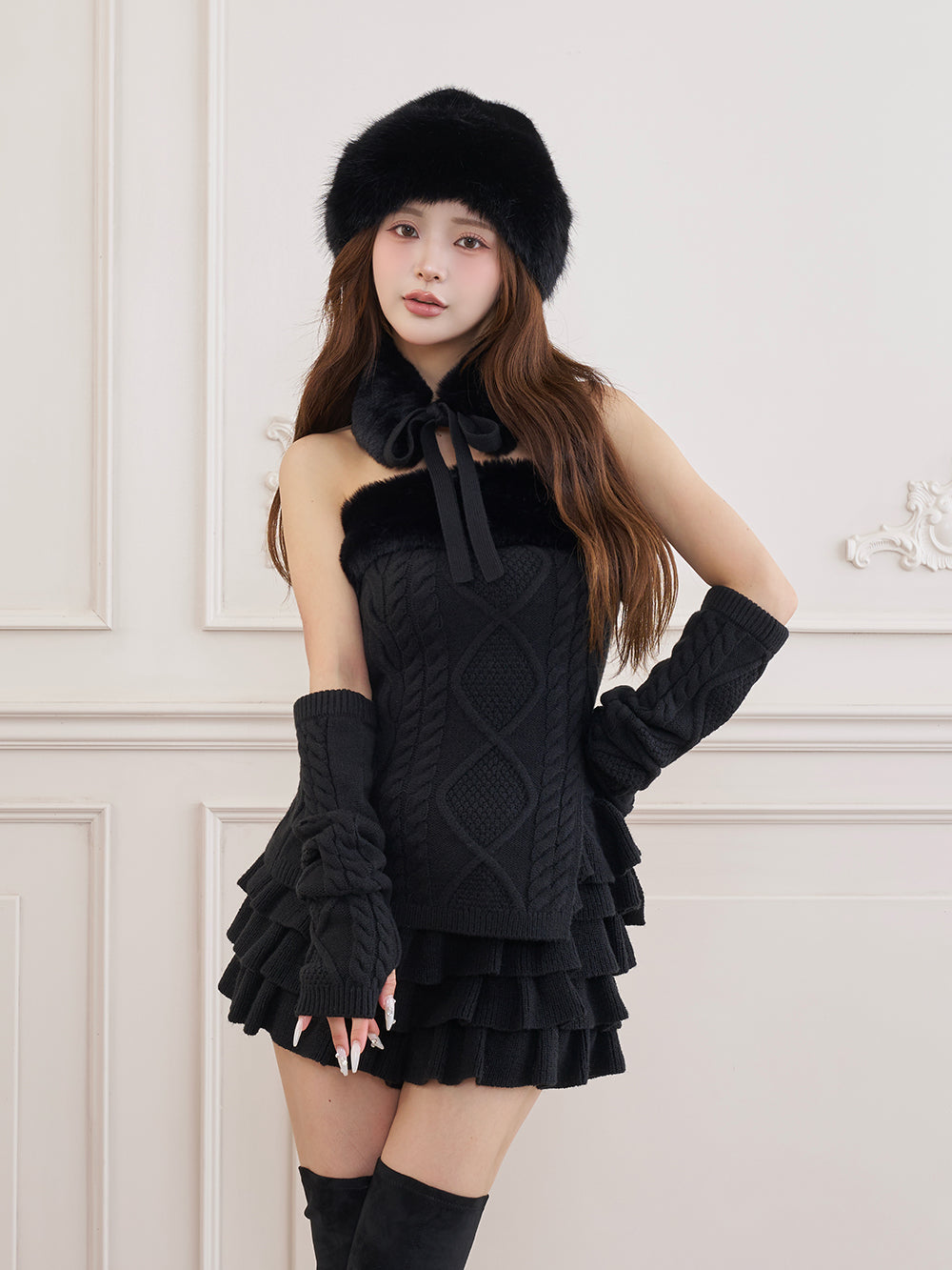 モデル：158cm（着用サイズ：FREE　着用カラー：BLK）