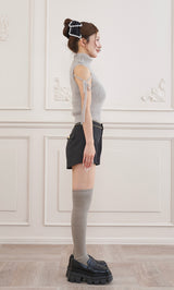モデル：158cm（着用サイズ：S　着用カラー：BLK）