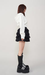 モデル：158cm（着用サイズ：FREE　着用カラー：BLK）