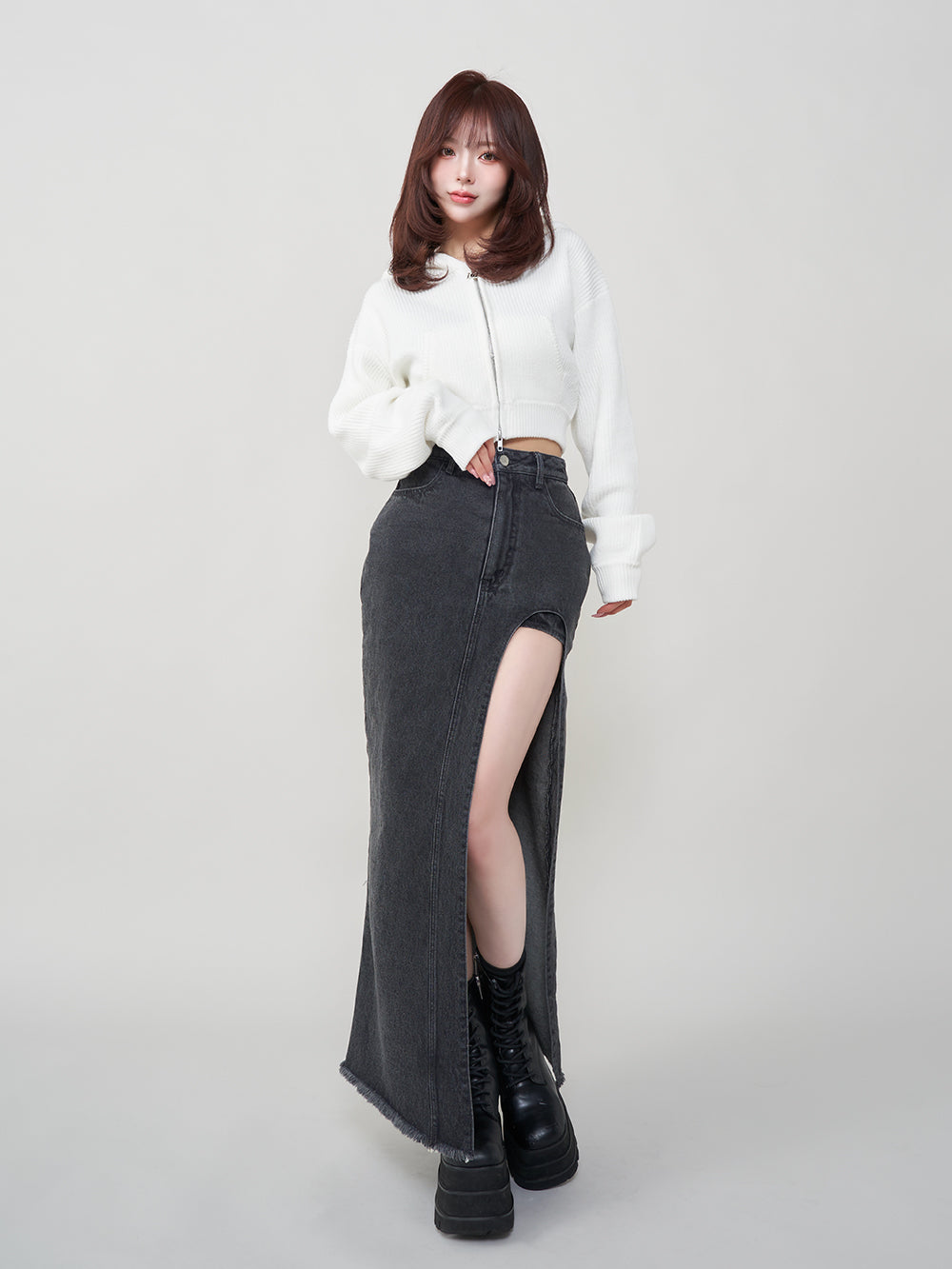 モデル：158cm（着用サイズ：FREE　着用カラー：WHT）