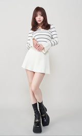 モデル：158cm（着用サイズ：FREE　着用カラー：WHT）