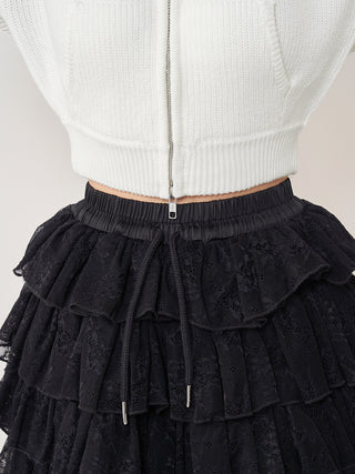 モデル：158cm（着用サイズ：FREE　着用カラー：BLK）