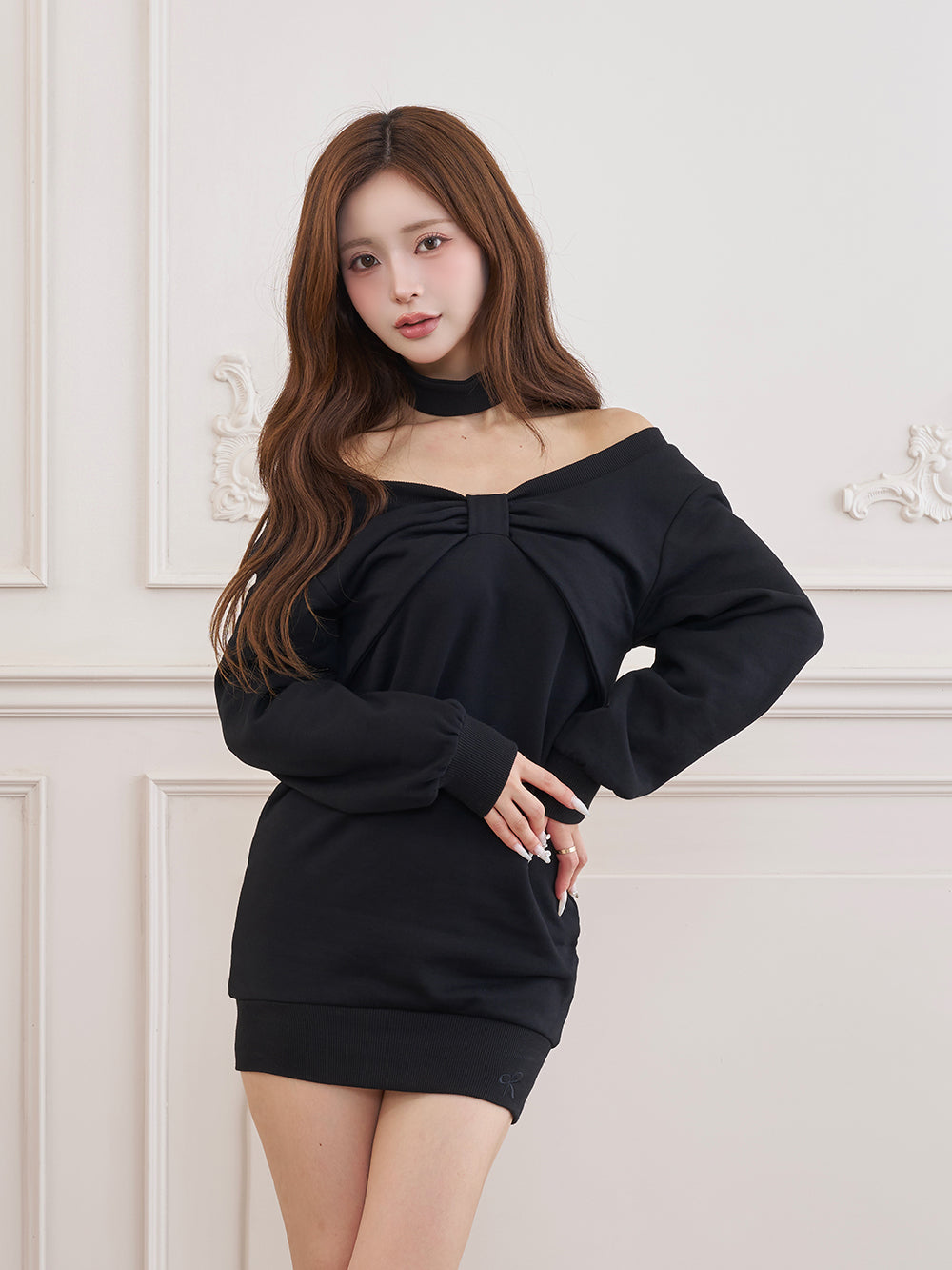 モデル：158cm（着用サイズ：FREE　着用カラー：BLK）