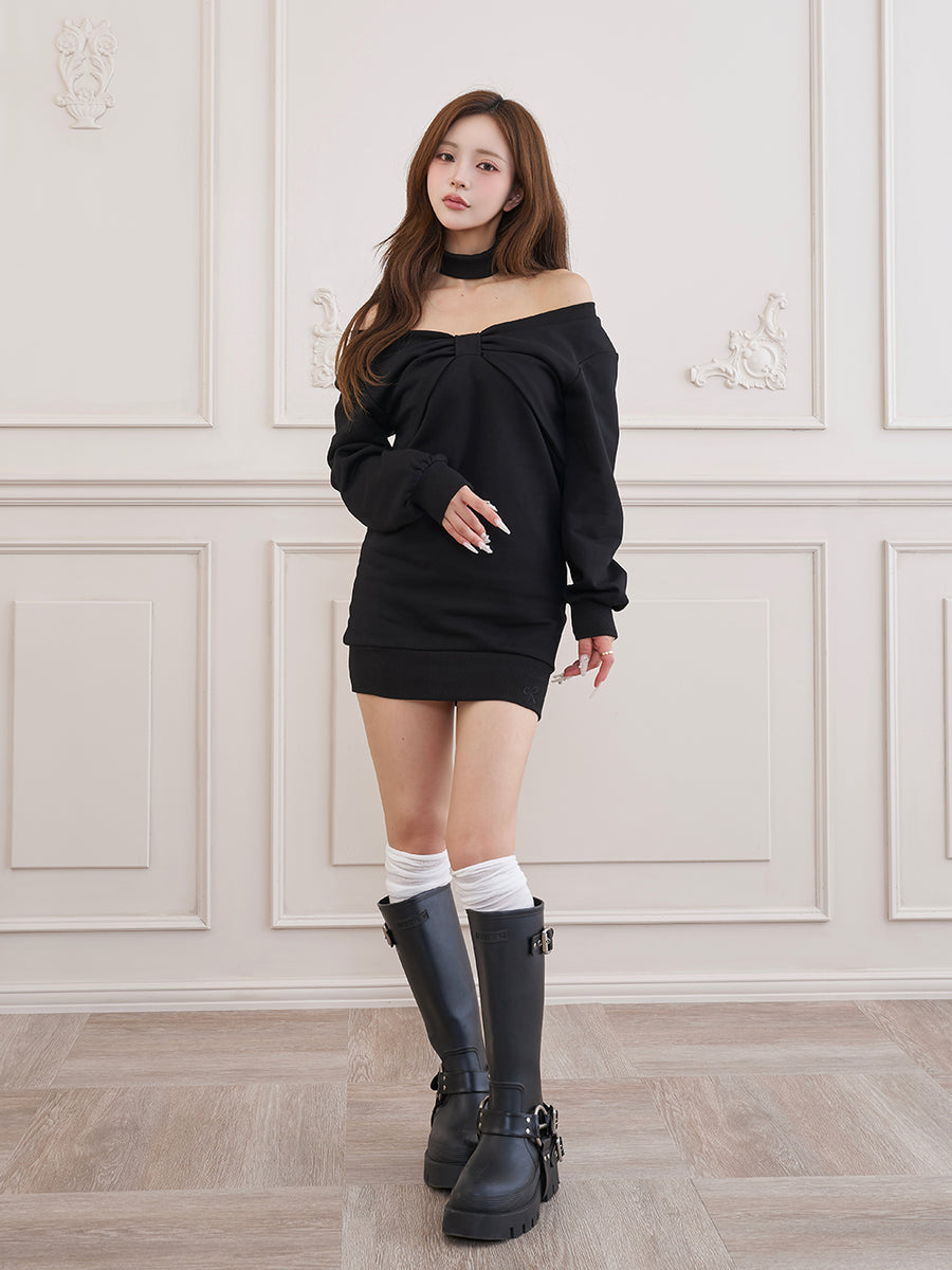 モデル：158cm（着用サイズ：FREE　着用カラー：BLK）
