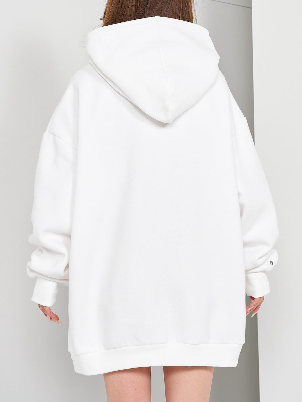 モデル：158cm（着用サイズ：FREE　着用カラー：WHT）