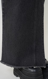 モデル：156cm（着用サイズ：S　着用カラー：BLK）