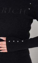 モデル：158cm（着用サイズ：FREE　着用カラー：BLK）