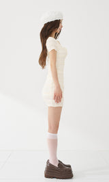 モデル：158cm（着用サイズ：FREE　着用カラー：IVO）