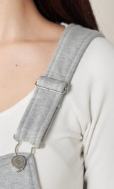 モデル：158cm（着用サイズ：FREE　着用カラー：GRY）