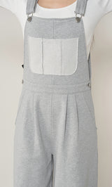 モデル：158cm（着用サイズ：FREE　着用カラー：GRY）