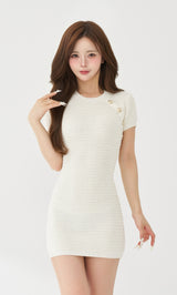 モデル：158cm（着用サイズ：FREE　着用カラー：WHT）