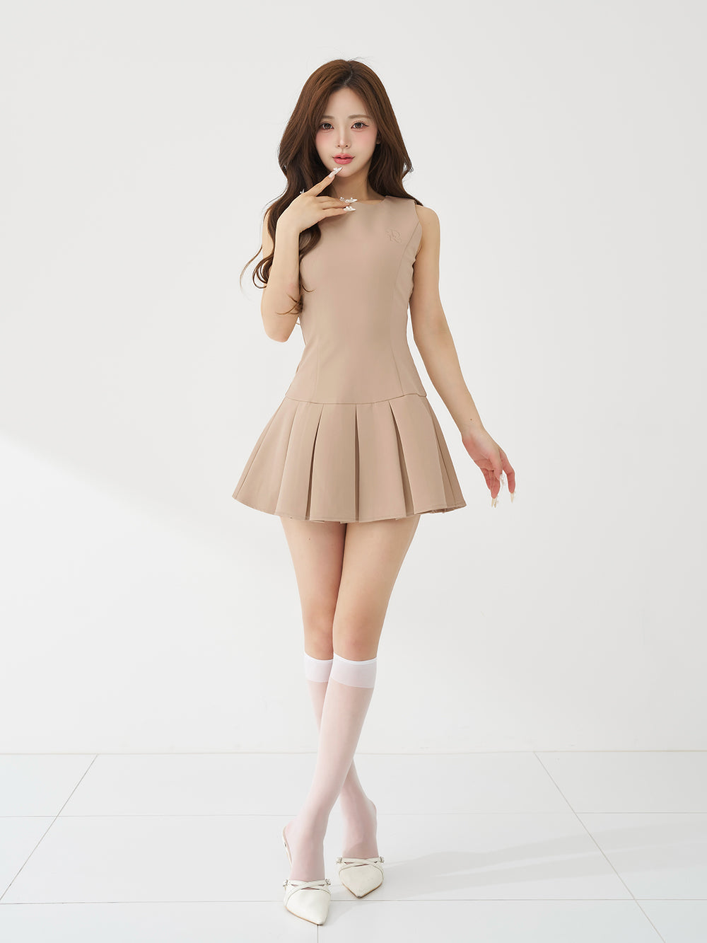 モデル：158cm（着用サイズ：FREE　着用カラー：BEG）