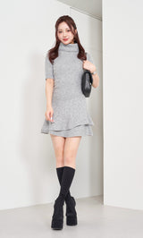 モデル：158cm（着用サイズ：FREE　着用カラー：GRY）
